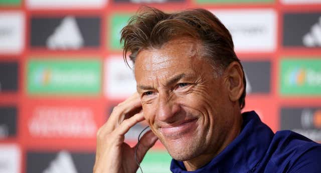 La pullita de Hervé Renard a la Selección: «Contra Italia tuvisteis el 60% de posesión y ganaron ellas…»