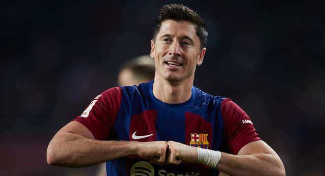 Cuántos goles lleva Robert Lewandowski esta temporada y en su carrera
