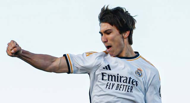Gonzalo deja de estar “tieso” para acercar a Arbeloa al título que más quiere