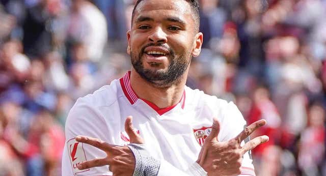 En-Nesyri brilla y el Sevilla ahonda en la depresión de la Real Sociedad