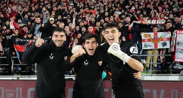 El Sevilla y Alberto Flores quieren seguir creciendo de la mano
