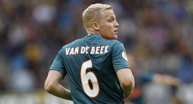 La caída en desgracia de Van de Beek cinco años después de incendiar el Bernabéu