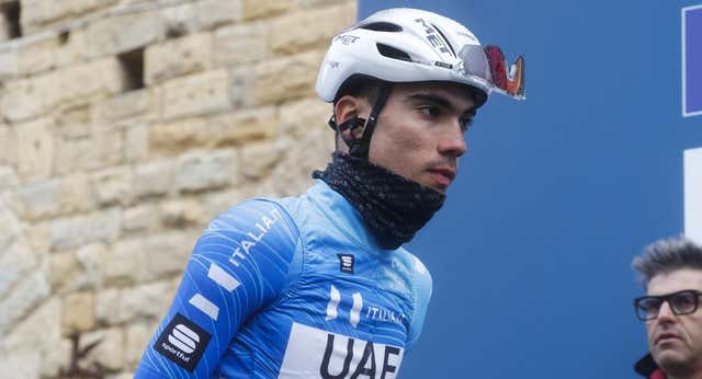 Ayuso sigue líder en la Tirreno-Adriático tras la tercera etapa
