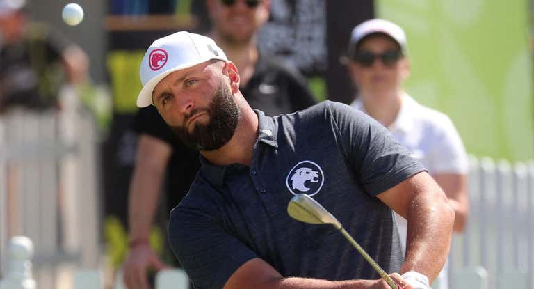 Jon Rahm durante su primer torneo del LIV Golf en México.