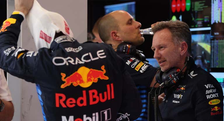 Max Verstappen y Christian Horner, en el GP de Arabia Saudí 2024 de Fórmula 1.
