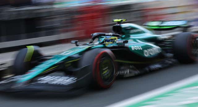 La ilusión de Fernando Alonso no se rompe en Arabia con su liderato en los libres 2; Sainz, tocado