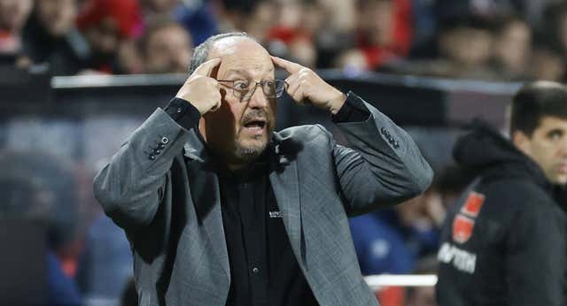 Mitos y verdades de la etapa negra de Benítez en el Real Madrid: del encuentro incómodo con Zidane a la «mentira» con Modric