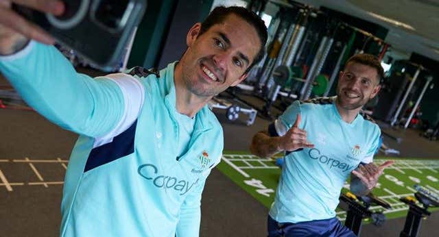 Isco ya sonríe: empieza el entrenamiento con el equipo