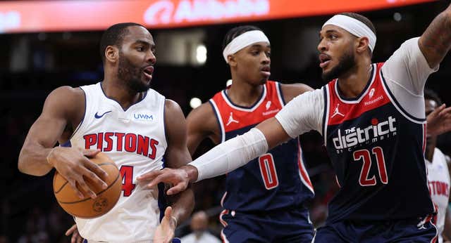 La carrera por ser el peor equipo de la temporada no tiene un gran premio en el horizonte
