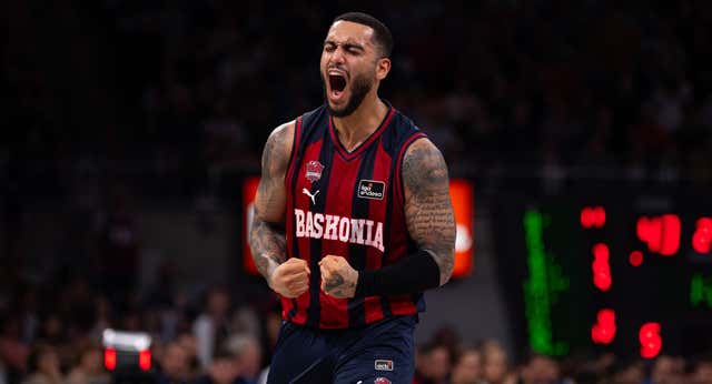 Un Markus Howard imparable fulmina al Barça con su mayor exhibición con el Baskonia