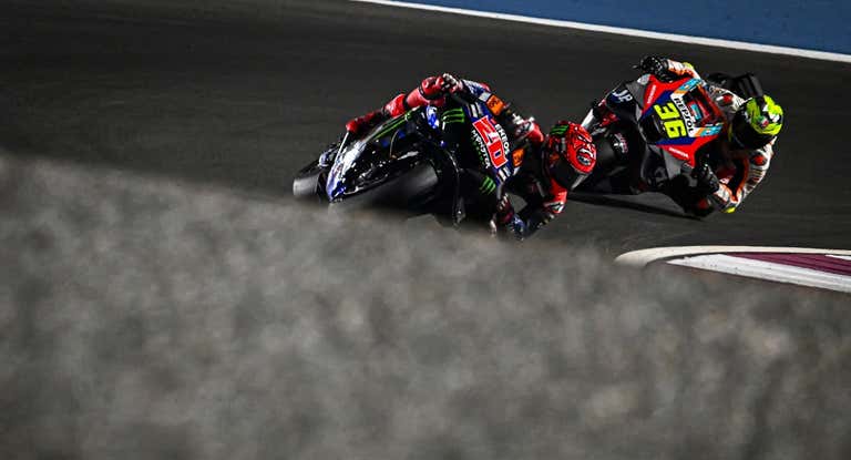 Fabio Quartararo y Joan Mir en el GP de Catar 2024 de MotoGP.