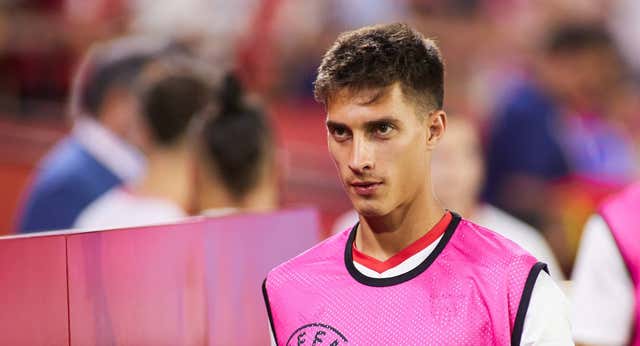 Los cedidos, otro embrollo para el Sevilla