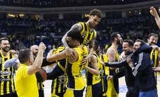 El Fenerbahçe bate el récord histórico de triples de la Euroliga para vapulear al Valencia Basket