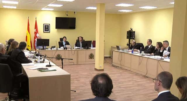 La Superliga ve cerca un “mercado libre” y UEFA apela al “mérito deportivo”