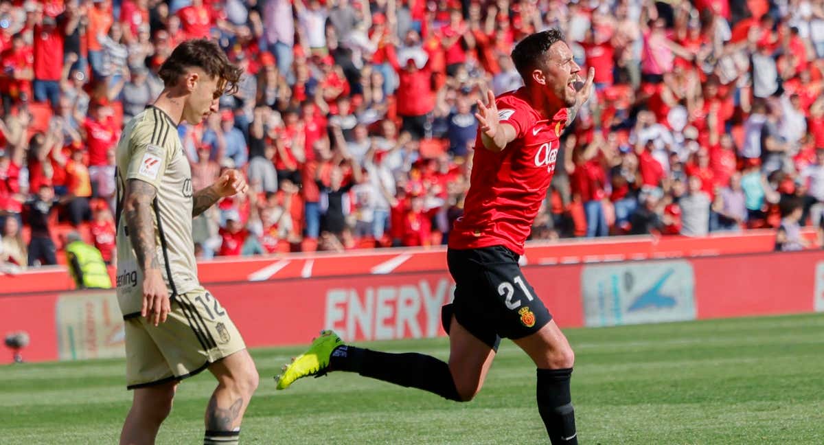 Raíllo celebra el 1-0./EFE/Cati Cladera