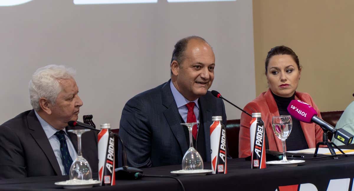 Fabrice Pastor en una presentación en Sevilla.