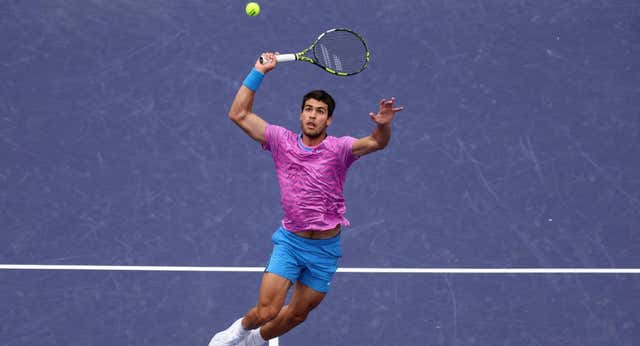 Carlos Alcaraz aplasta a Medvedev y conquista Indian Wells con un show tenístico