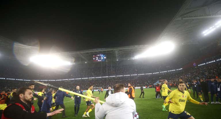 La invasión de los ultras del Trabzonspor.