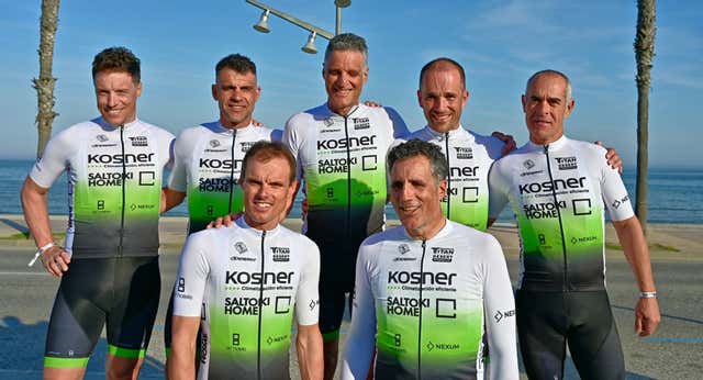 Los hermanos Indurain se liaron en la comida de Navidad… y participarán en la Titan Desert