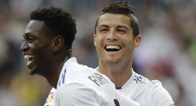 Adebayor recuerda sus días en el Real Madrid: «Me llamaban Manolito o Manuelo»