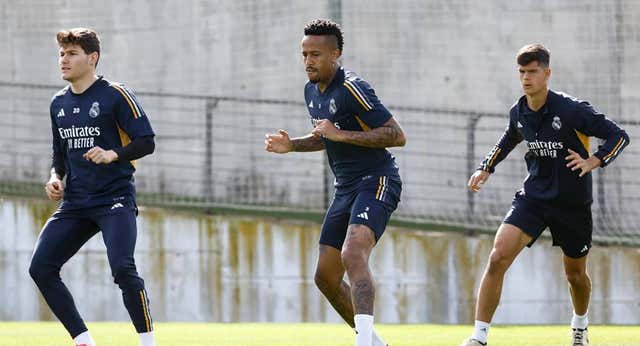 Optimismo con Militao, Mendy de central y un golazo de Álvaro en el amistoso del Real Madrid contra el Castilla