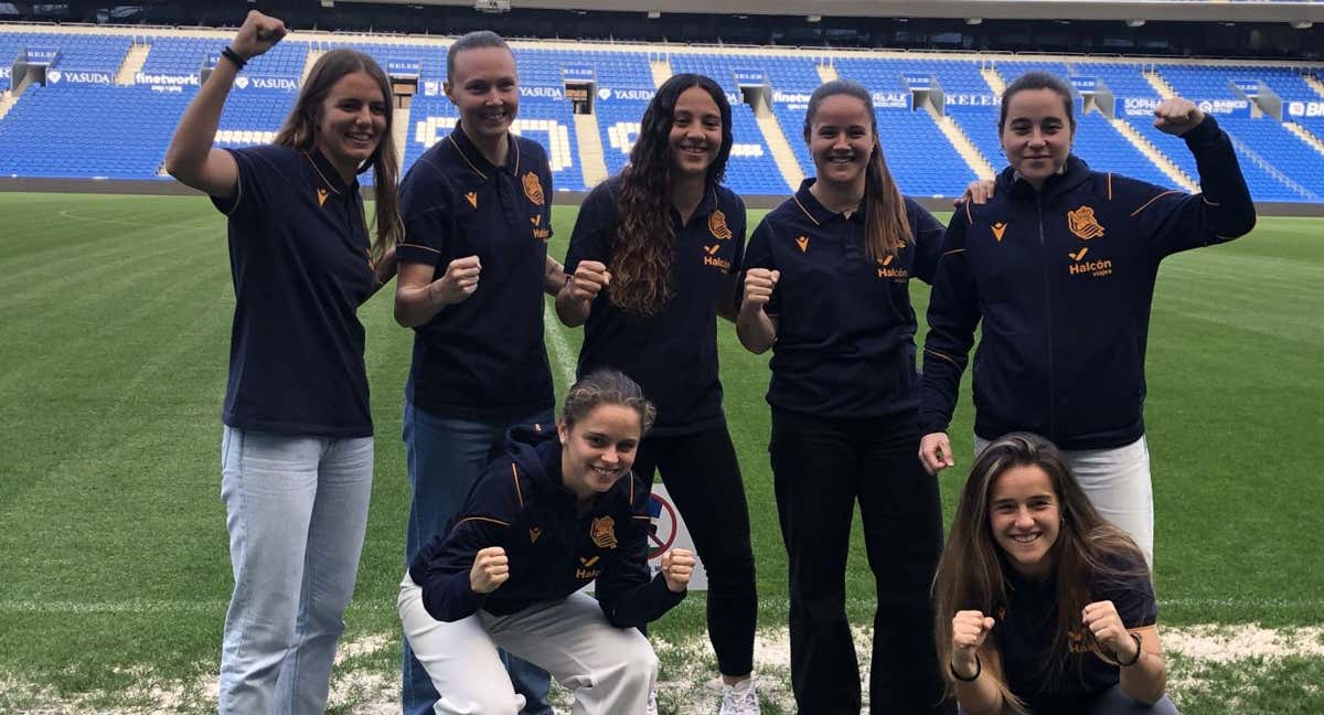 Mirari, Franssi, Emma, Nerea Eizagirre, Iris Arnaiz, Cecilia Marcos e Izarne Sarasola confían en ganar mañana al Athletic.