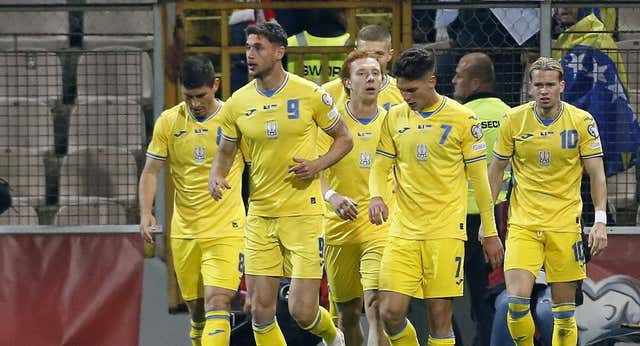 Los ‘españoles’ meten a Ucrania en la final y la Polonia de Lewandowski también está a un paso de la Euro