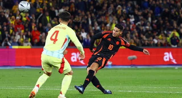 James devuelve a España al pasado