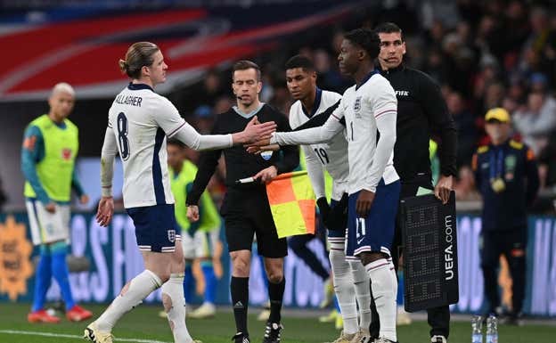 El momento del debut.  AFP
