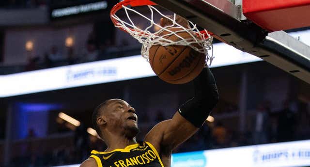Los Warriors se complican la vida: derrota en casa y Houston a solo dos partidos