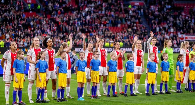 Las jugadoras neerlandesas retratan la dura realidad de su liga: «No queremos ganar millones, pedimos el sueldo mínimo»