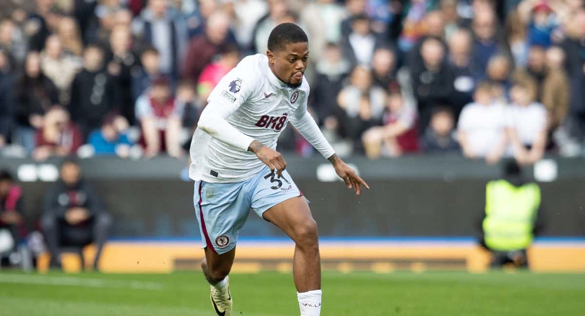 Bailey, en un partido con el Aston Villa.