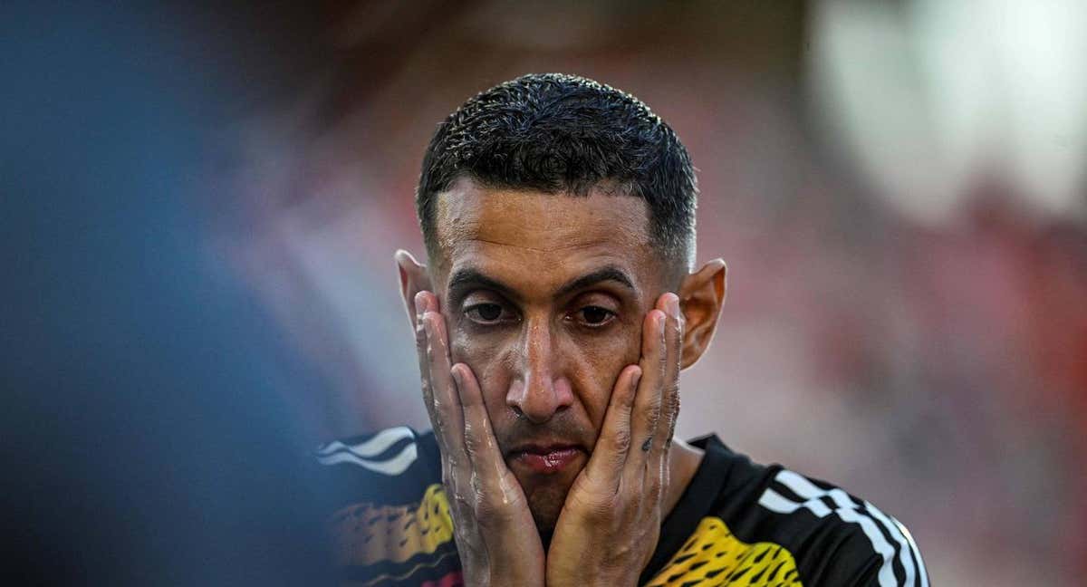 Di María, en un partido con el Benfica.