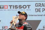 Del orgullo por sus tatuajes al espejo de Jorge Lorenzo: Canet rompe su techo en Moto2