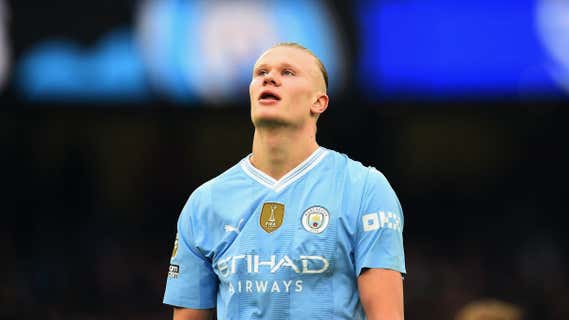 Erling Haaland lamenta una ocasión fallada en el duelo ante el Arsenal./EFE