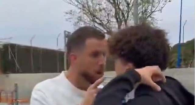Iñigo Martínez dice ‘basta’ ante el acoso que sufren los jugadores del Barça en la ciudad deportiva