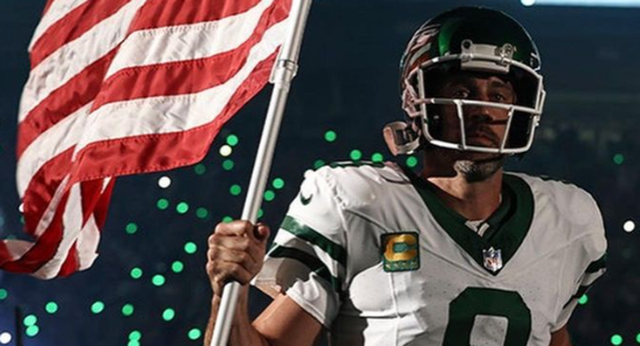 Cómo pasa Aaron Rodgers, cuatro veces MVP de la NFL, a ‘cobrar’ 81 mil dólares