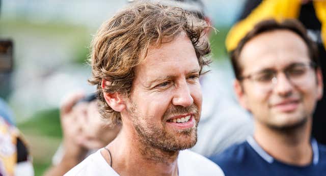 A Sebastian Vettel “se le pasa por la cabeza” volver a la F1