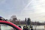 La sesión de fotos que acabó con una copa de World Rugby en el estanque del Retiro y un conflicto político