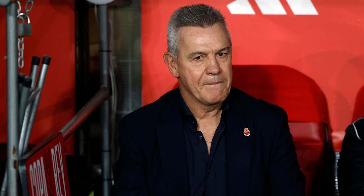 Javier Aguirre, en un momento del partido ante el Athletic. /AFP