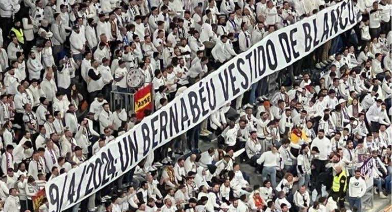 Pancarta de la Grada de Animación en el Bernabéu.