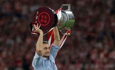 A qué equipos ha entrenado Ernesto Valverde y qué títulos ha ganado