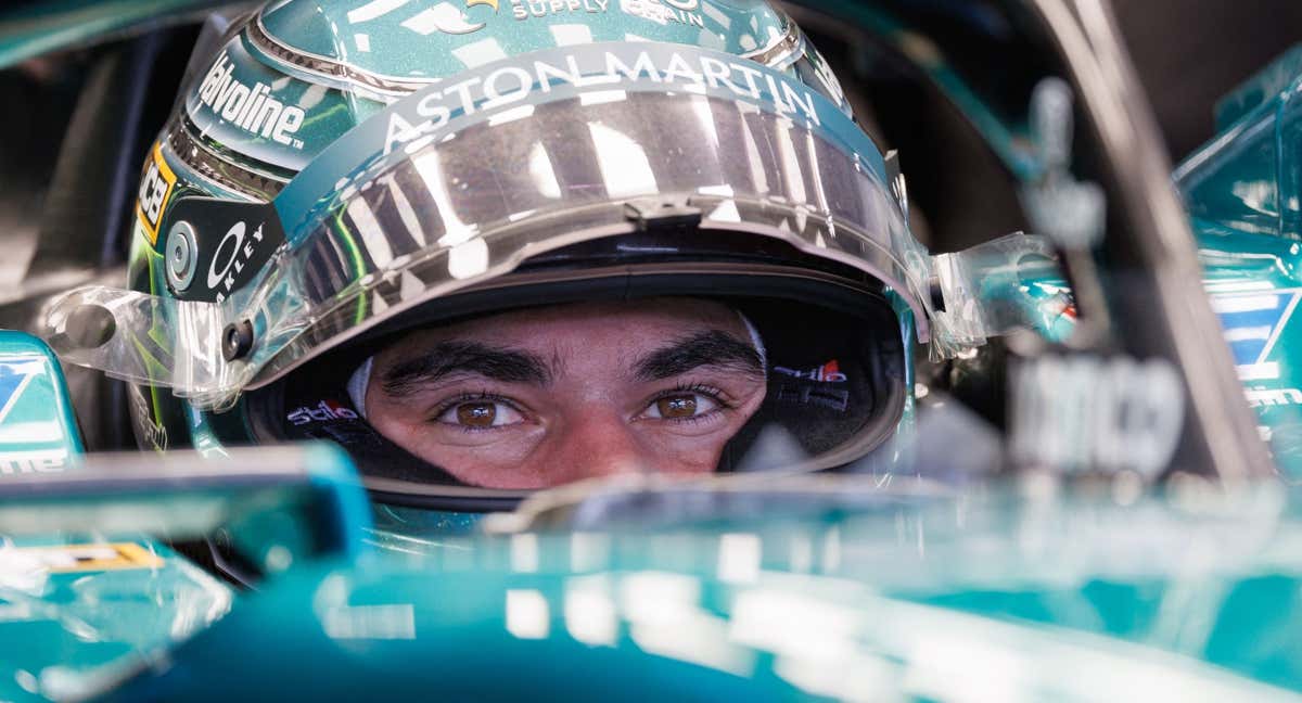 Lance Stroll, en el interior de su Aston Martin.