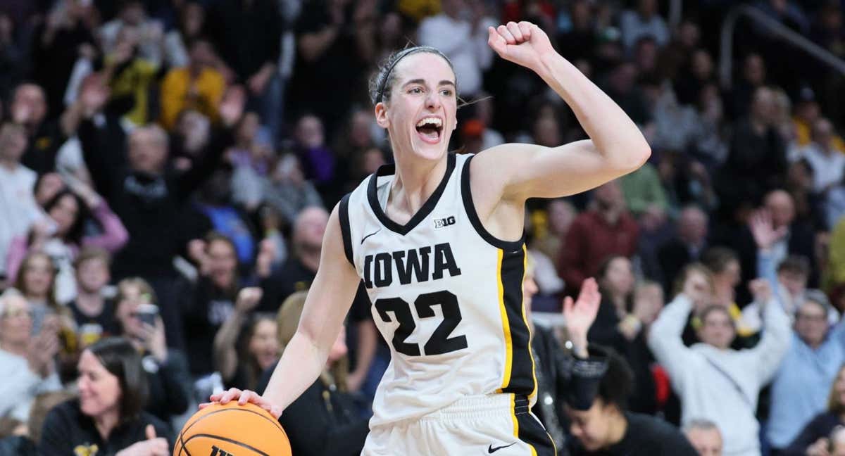 Caitlin Clark celebra una victoria con Iowa State.