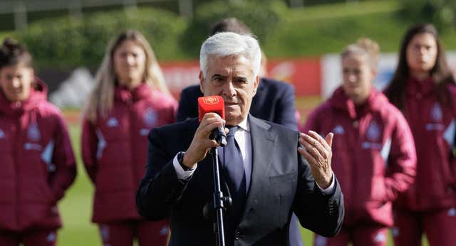 Cuatro escuderos de Pedro Rocha se pegan por conseguirle avales para que sea presidente en abril sin esperar al 6 de mayo