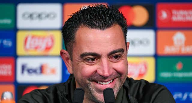 Xavi regatea el pulso que le ofreció Luis Enrique: «Ya lo conocéis vosotros… Guardiola, Arteta, él y yo somos ADN Barça»