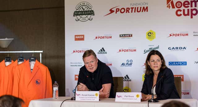 Koeman atiza a Luis Enrique: “Sus declaraciones están fuera de lugar”