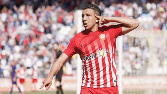 Hicham Khaloua celebra uno de los goles que marcó con el Almería. /Diario de Almería