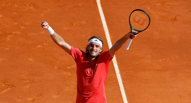 Tsitsipas y una lesión dejan a Sinner sin final