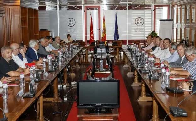 Reunión dela Comisión de Presidentes celebrada el pasado mes de septiembre.  RFEF